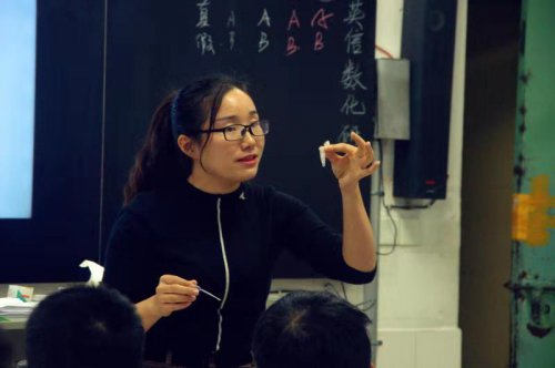 生物组对外开放周研讨活动二:研究型校本课程